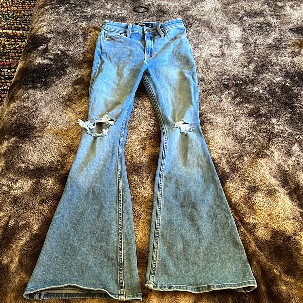 Hollis yet bell bottom jeans, w24
